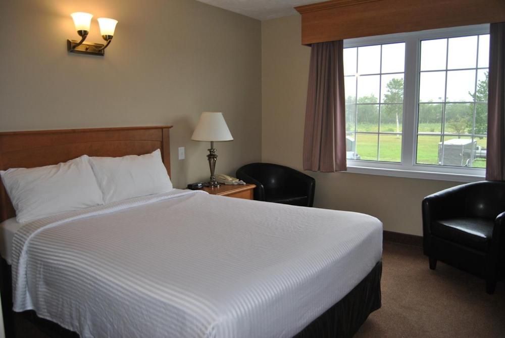 Auberge Bouctouche Inn & Suites Eksteriør billede