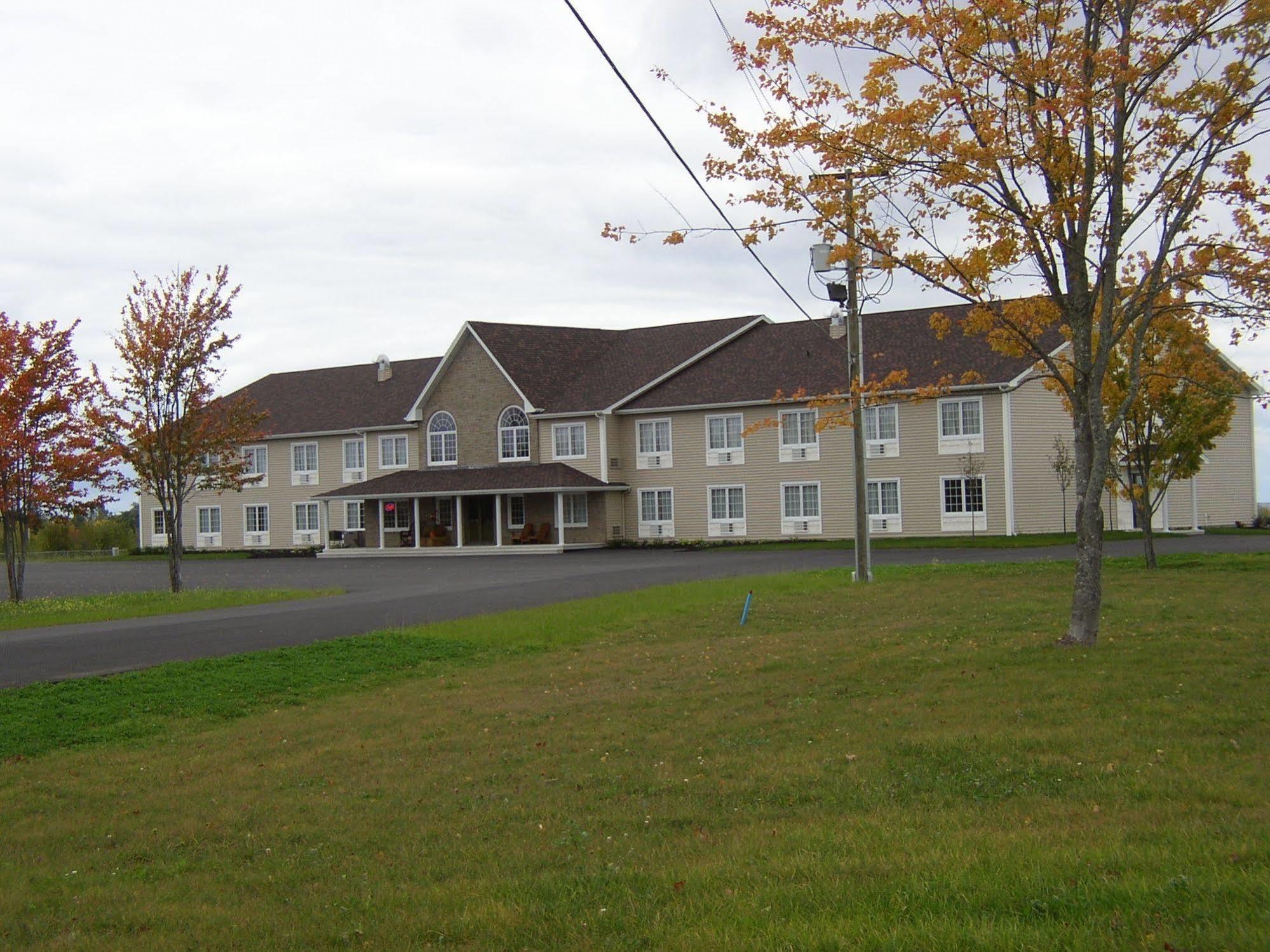 Auberge Bouctouche Inn & Suites Eksteriør billede