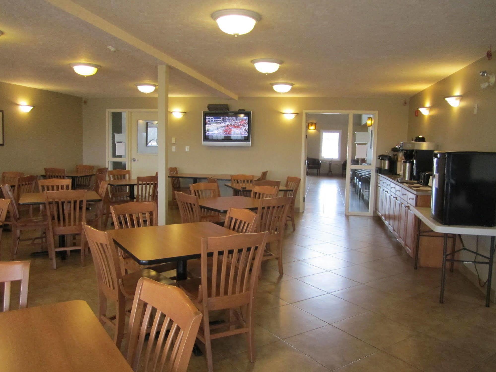Auberge Bouctouche Inn & Suites Eksteriør billede